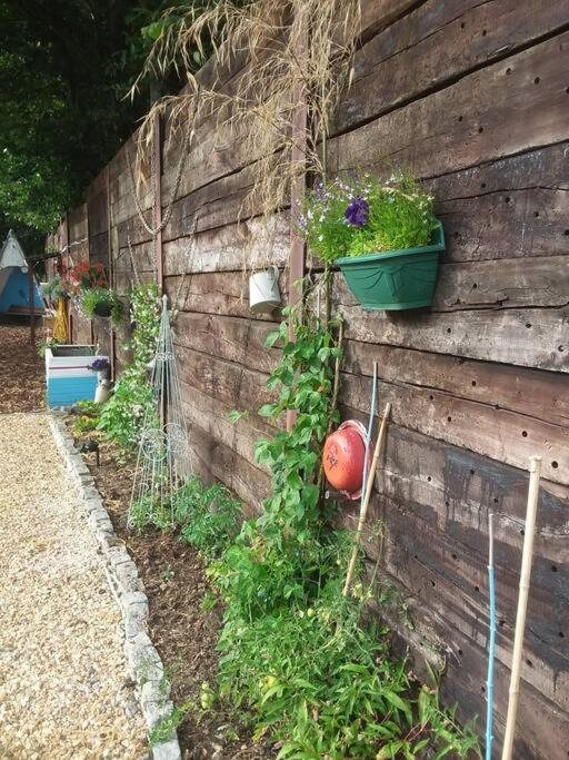 Rockets'S Retreat Villa Bursledon Bagian luar foto